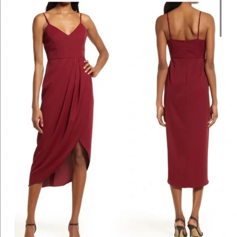 Lulu’s burgundy midi dress